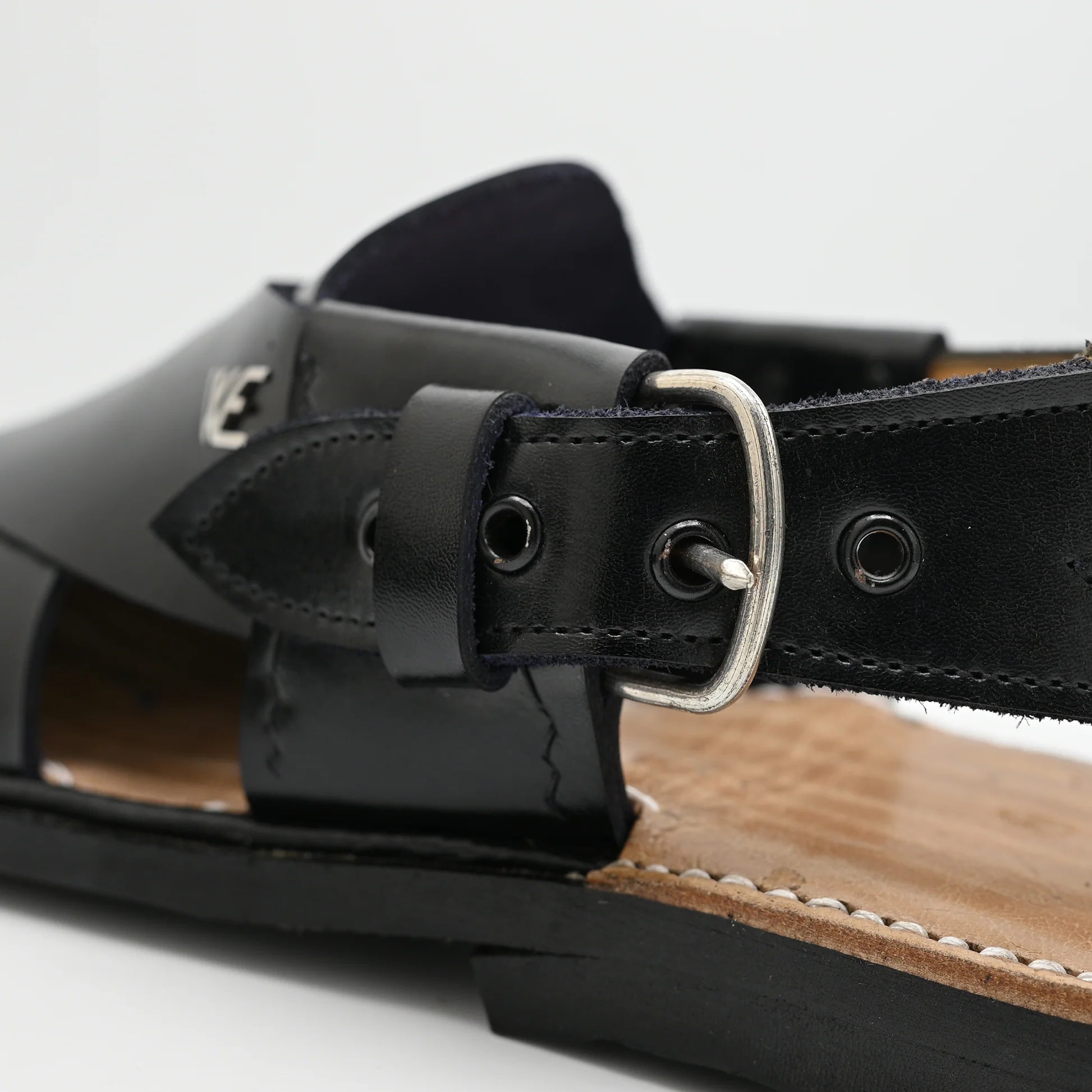 Galma leather chappal Black