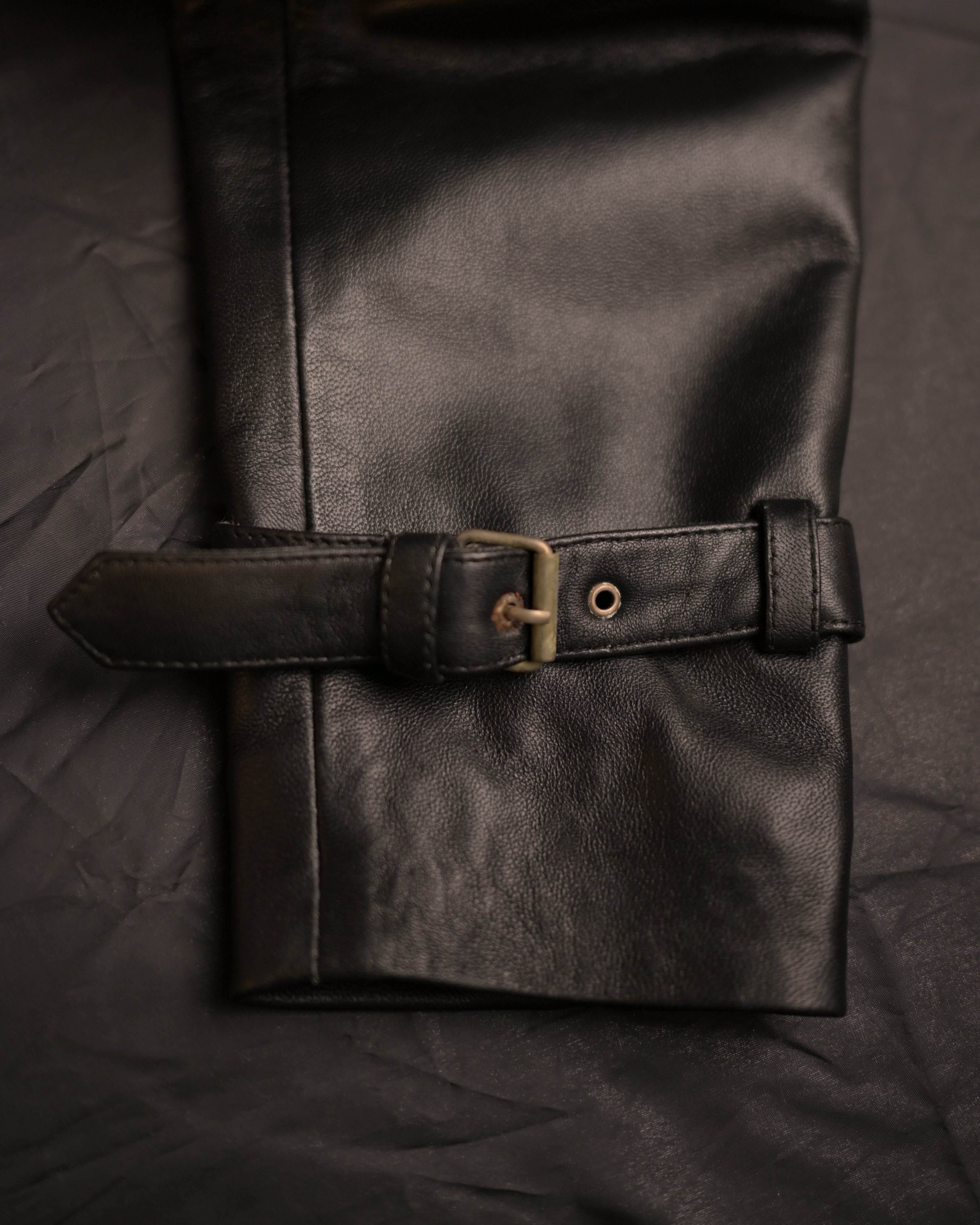 Men's Pure Leather Long Coat – Classic Black Sf15