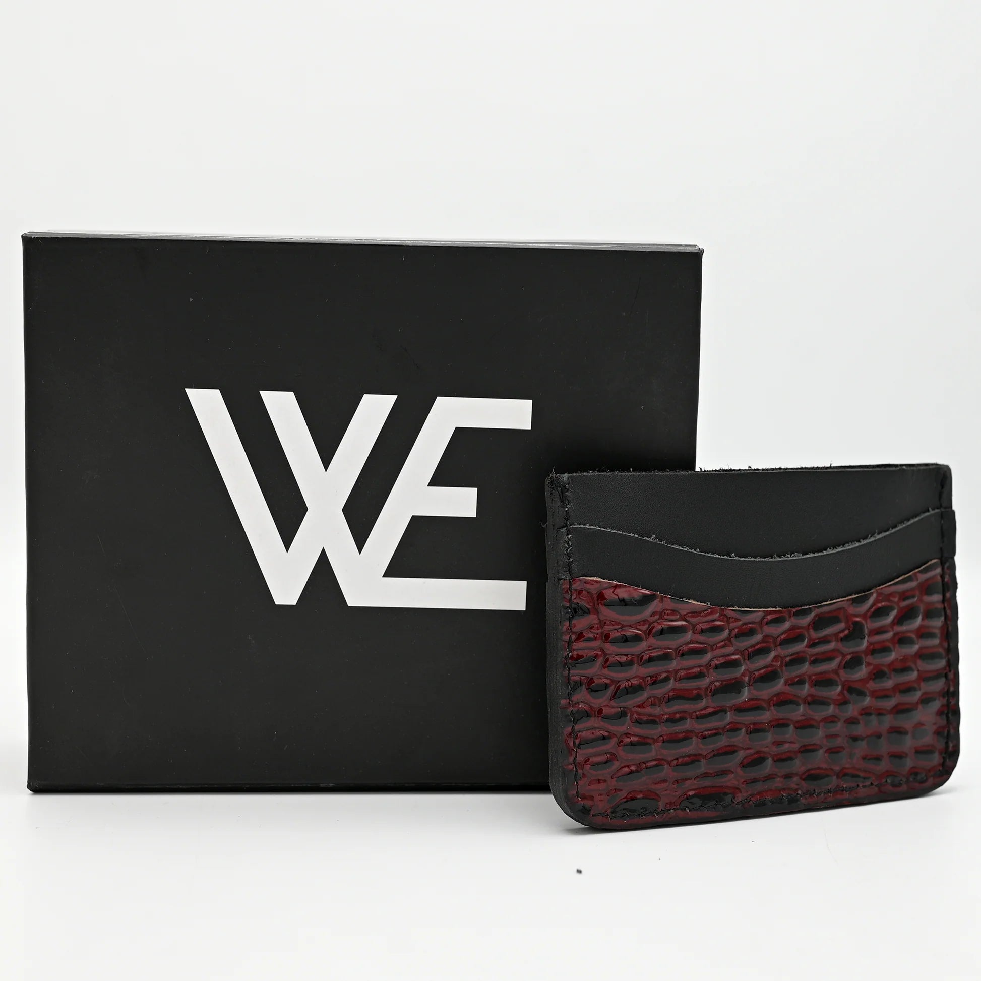 Pattent leather card holder