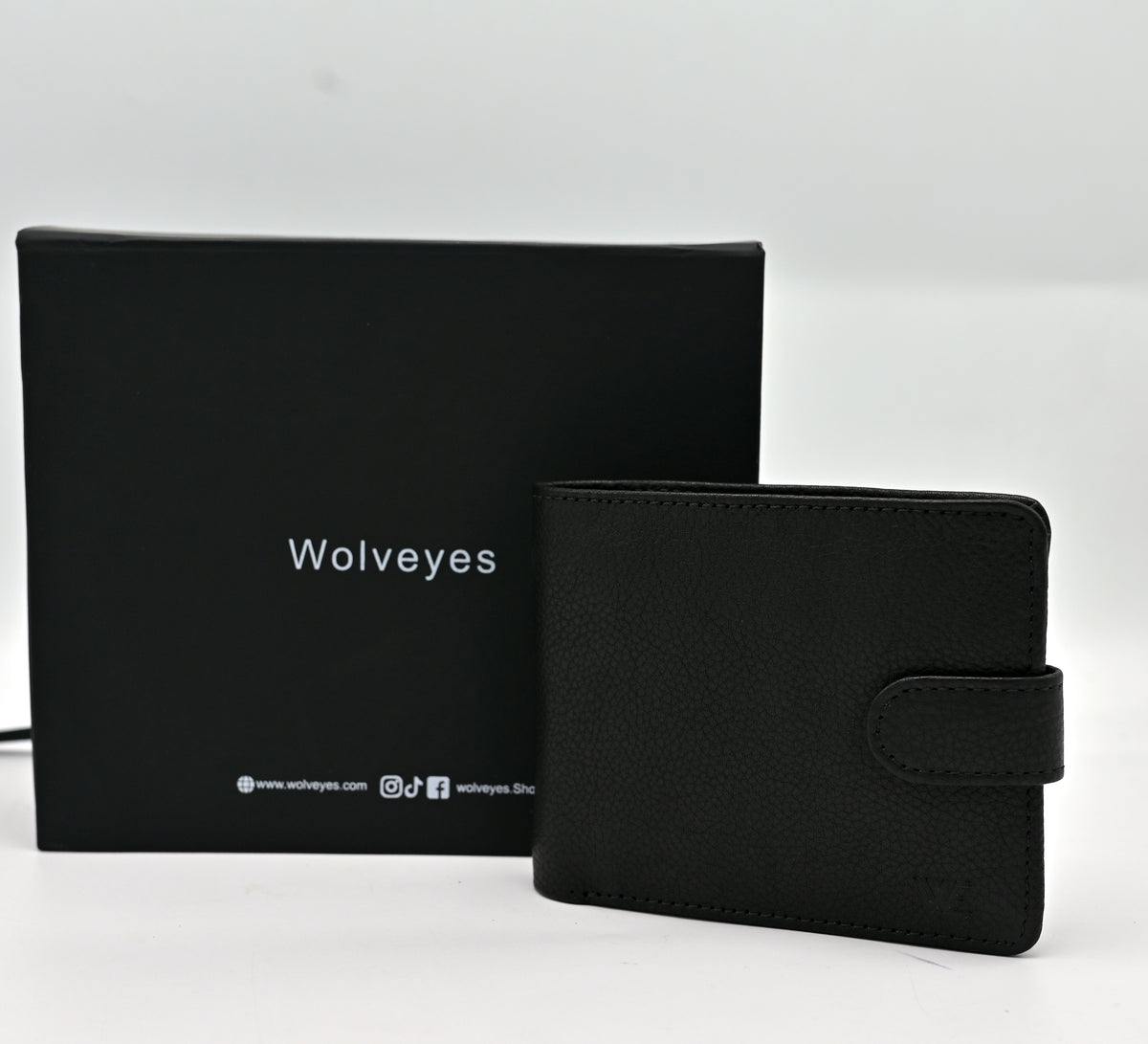 Classic Button Leather Wallet (CB001)