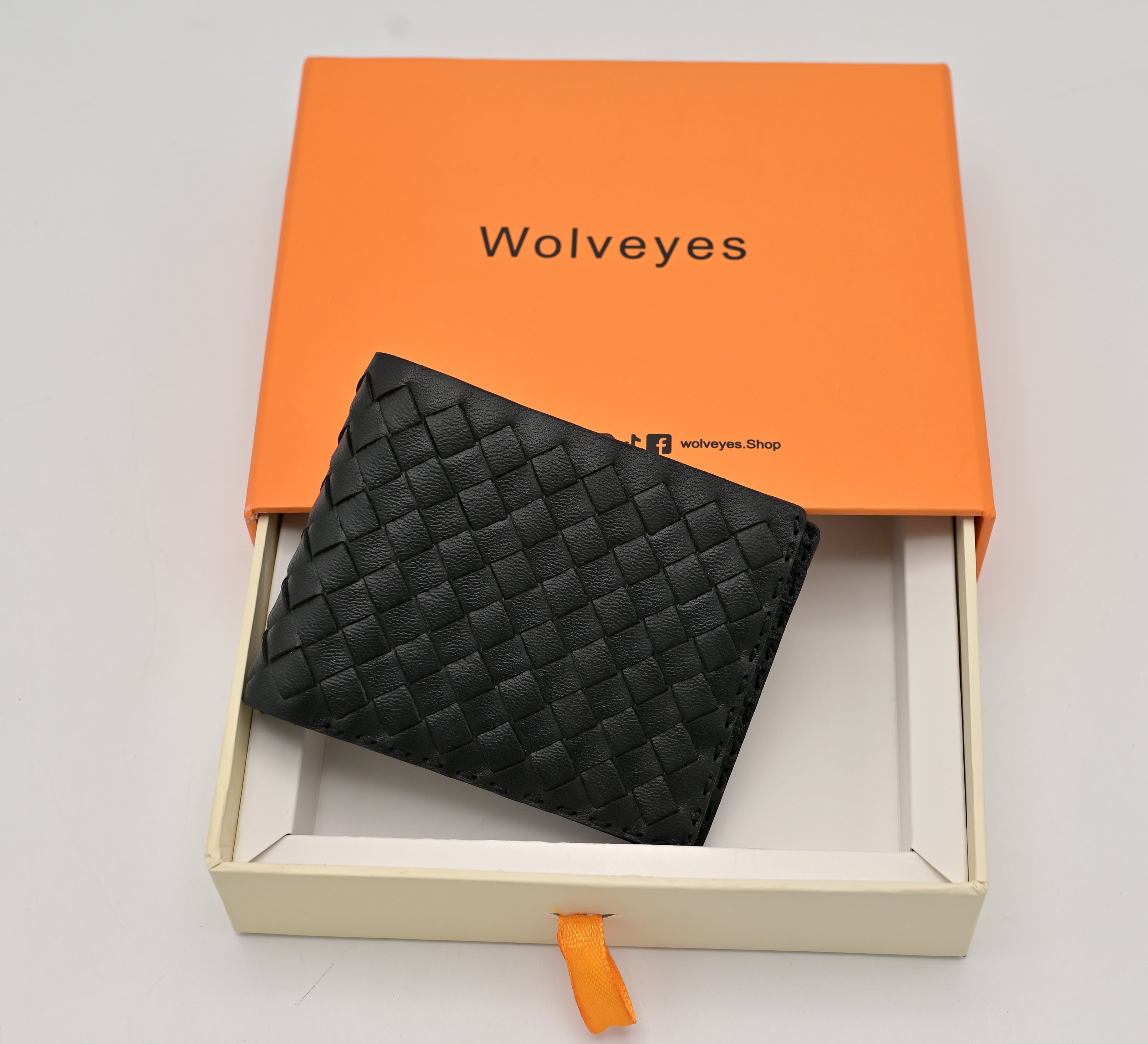 Handmade Woven Bifold Wallet (HWO2)
