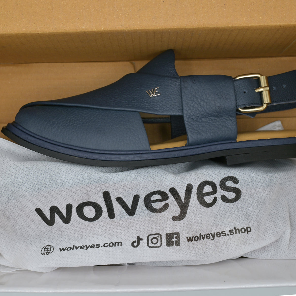 Mild Medicated Leather Chappal (MMC01 Blue)