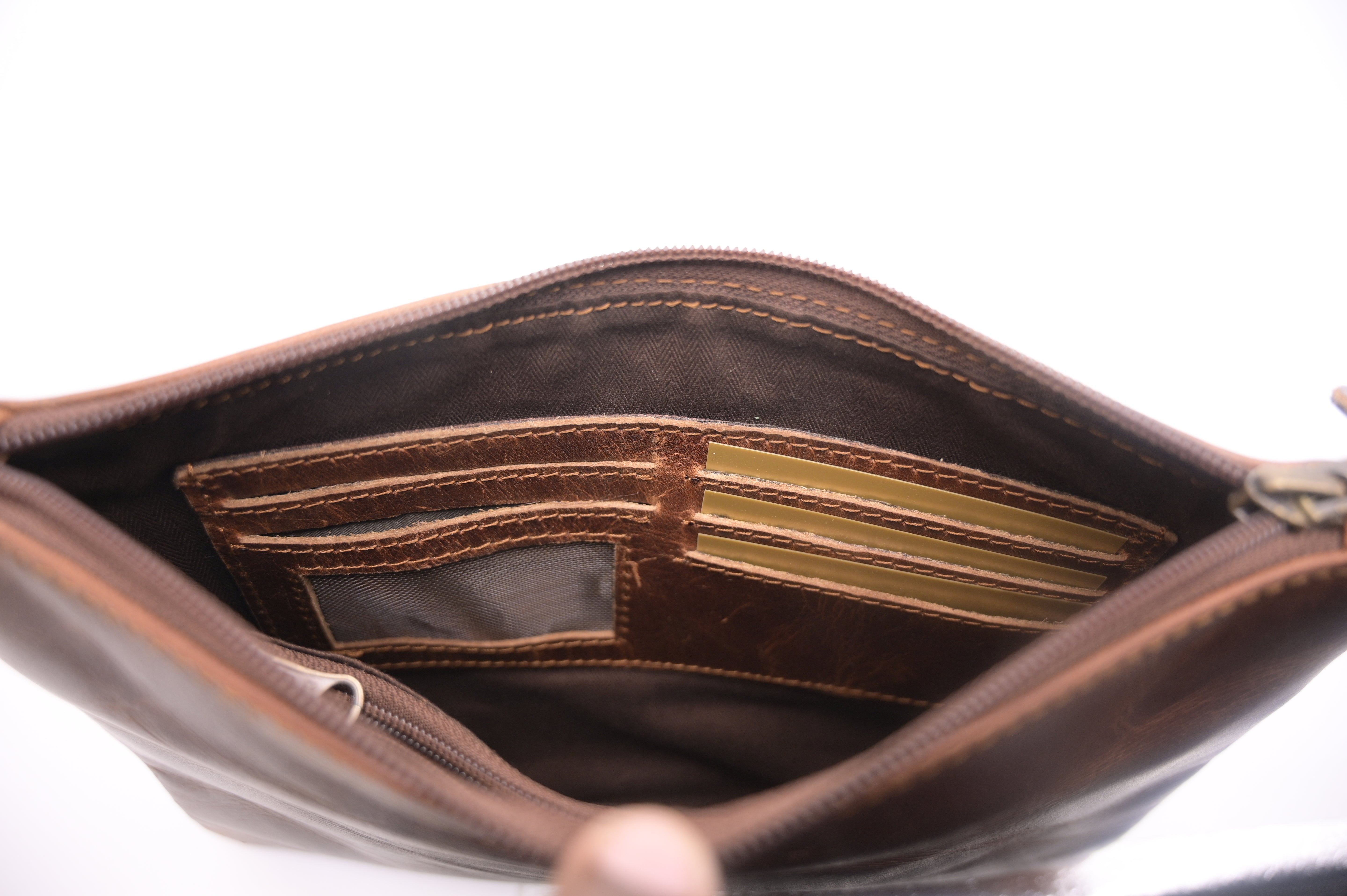 Heritage Leather Wristlet Pouch (HP01)