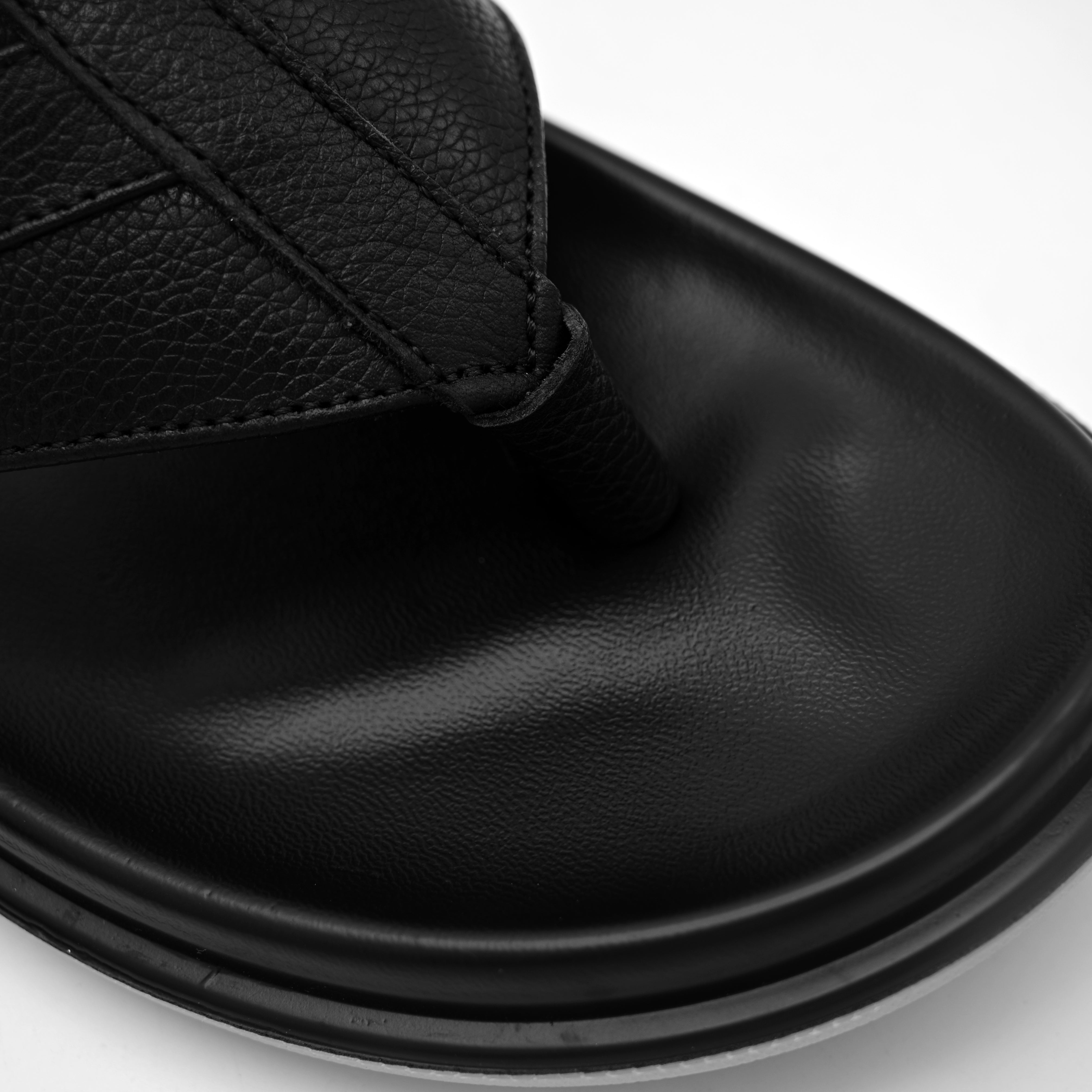 ComfortStep Leather Slippers (Black01)