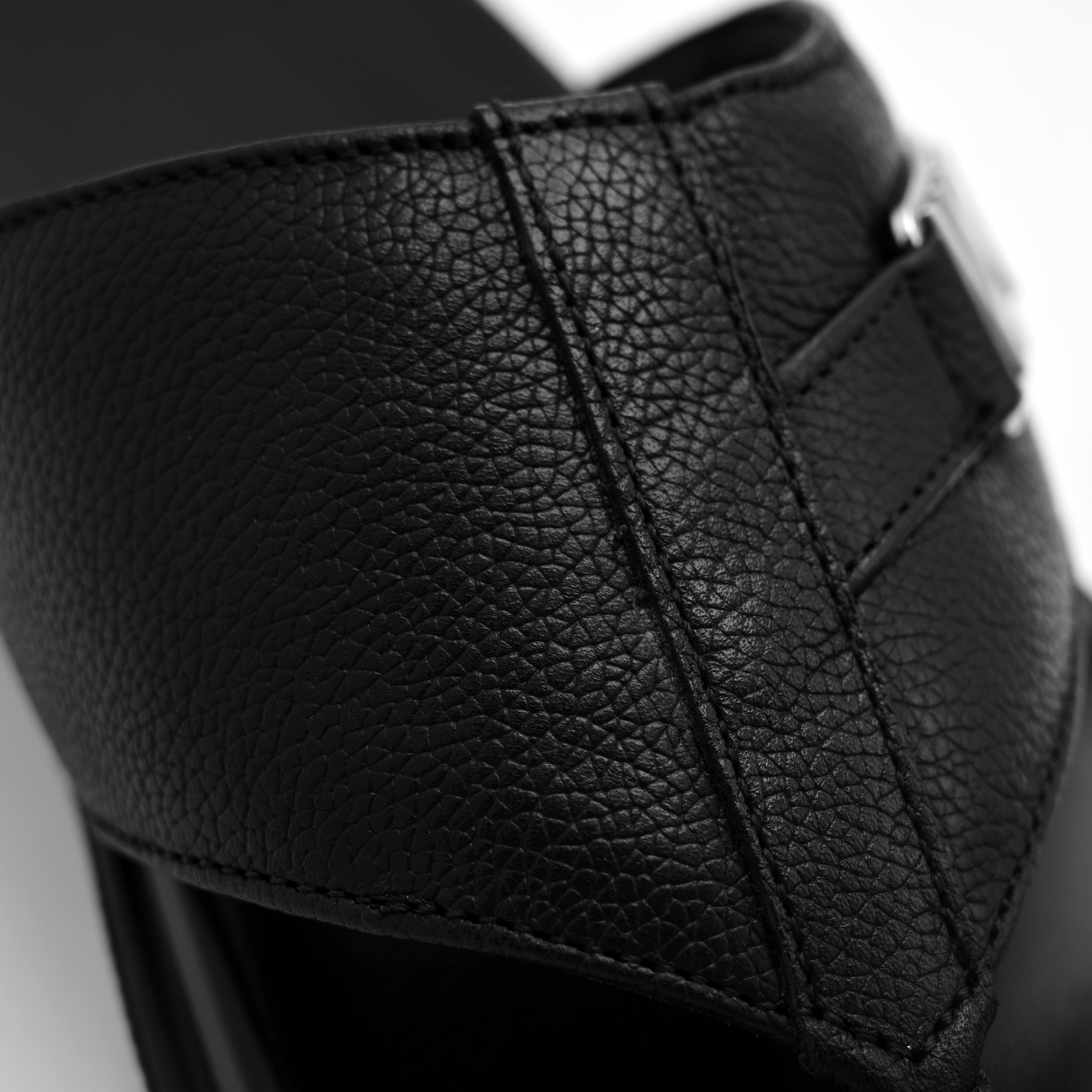 ComfortStep Leather Slippers (Black01)