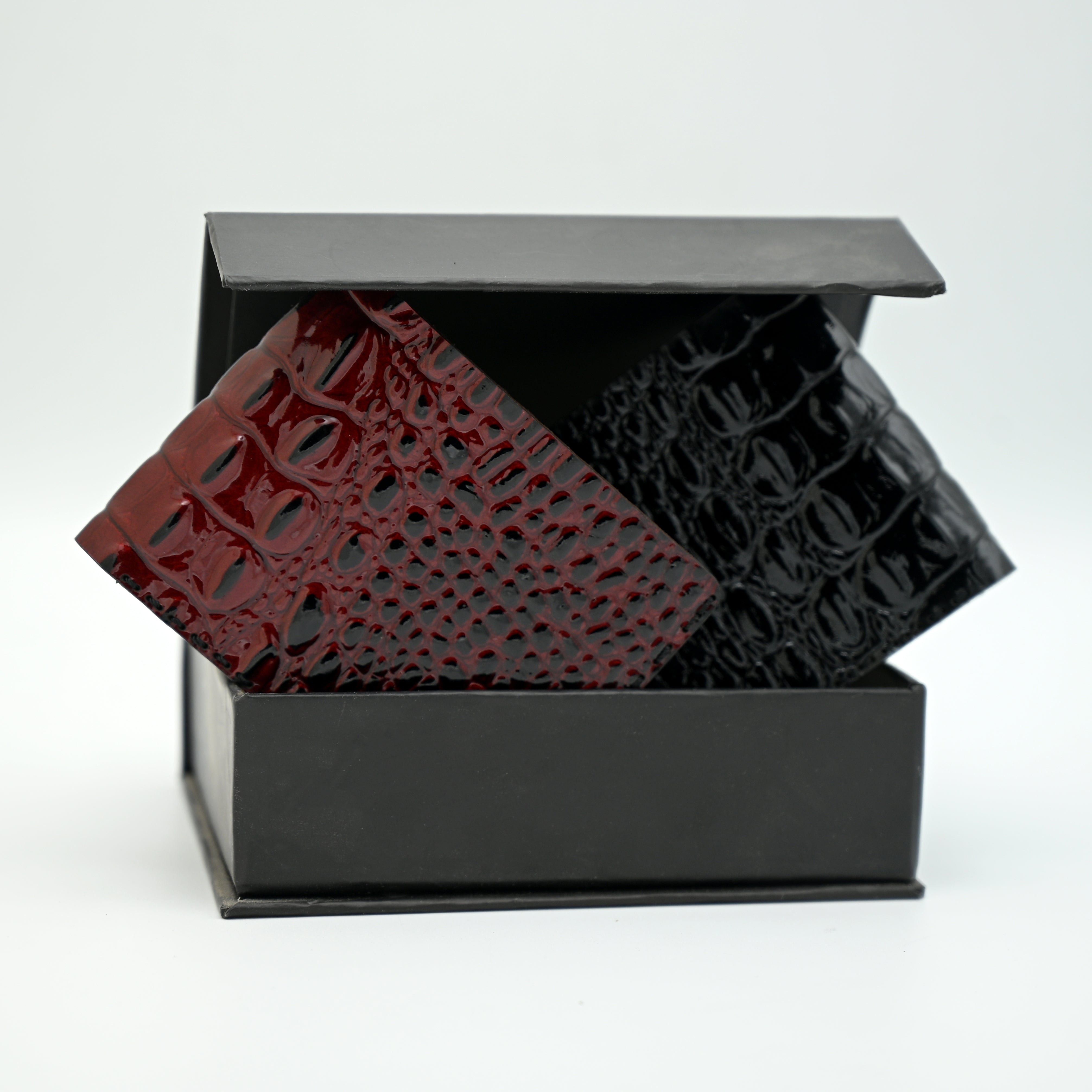 Crocodile Pattent Leather Bifold Wallet
