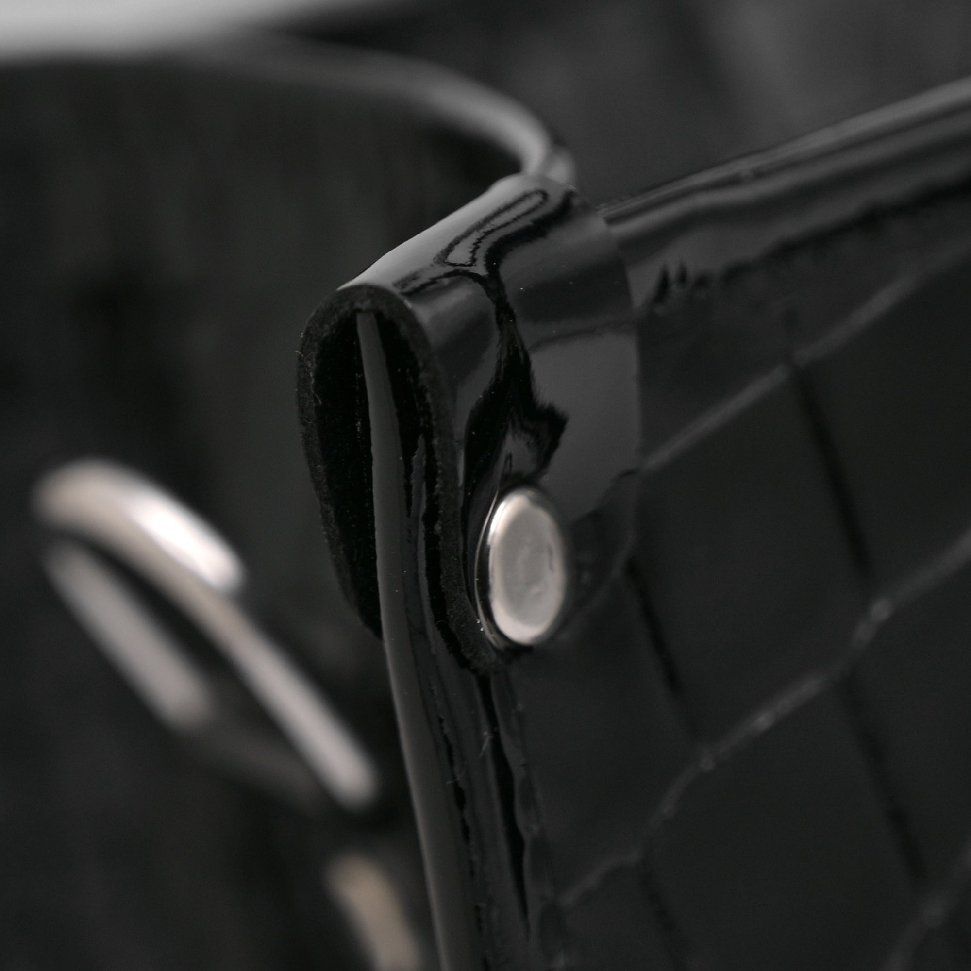 Crocodile Pattent Leather Tote Bag (black)