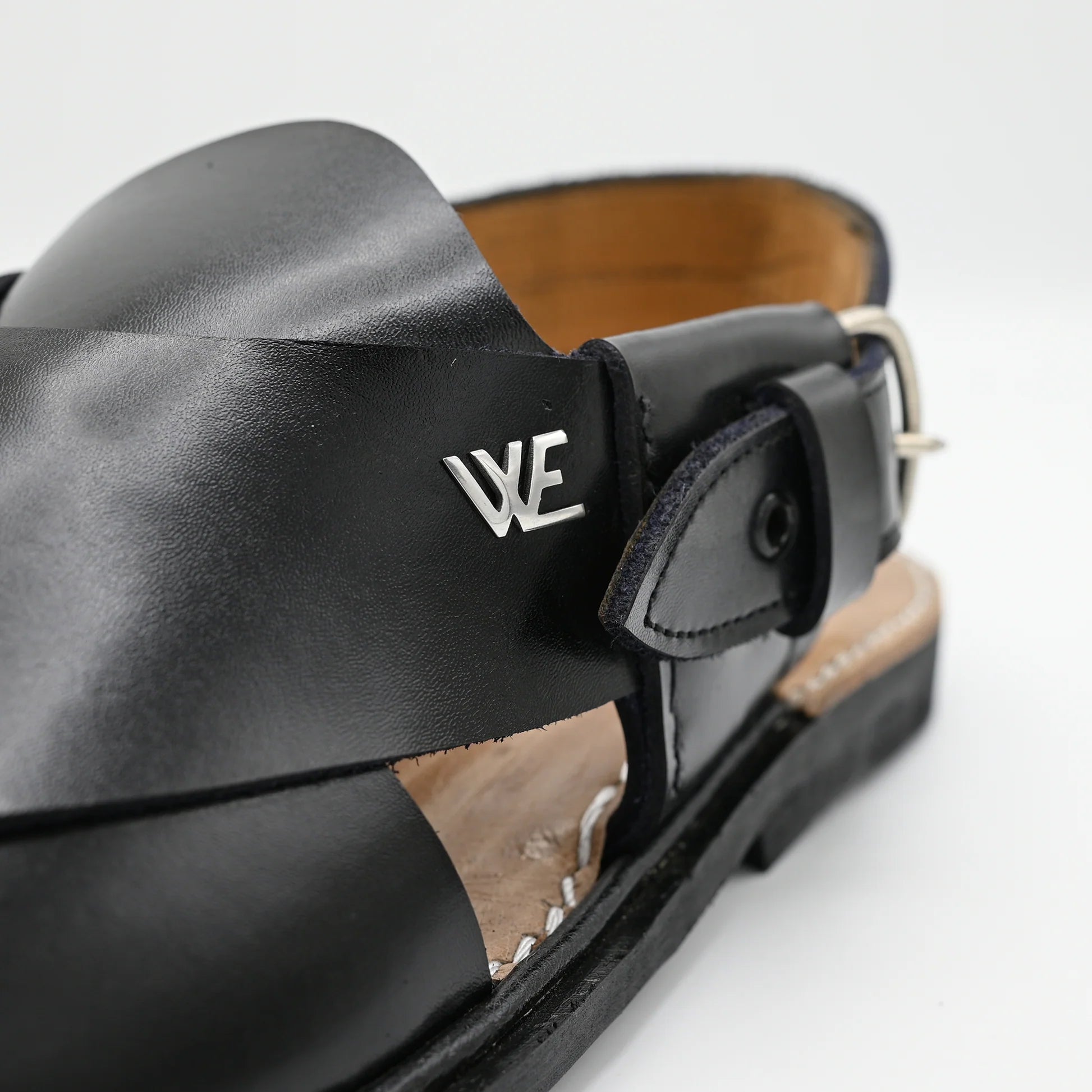 Galma leather chappal Black