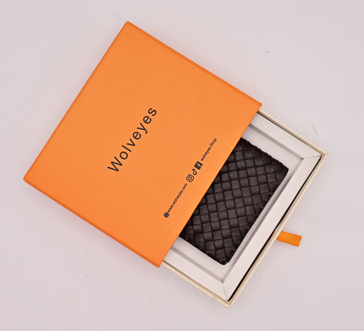 Handmade Woven Bifold Wallet ( Brown HWO2)
