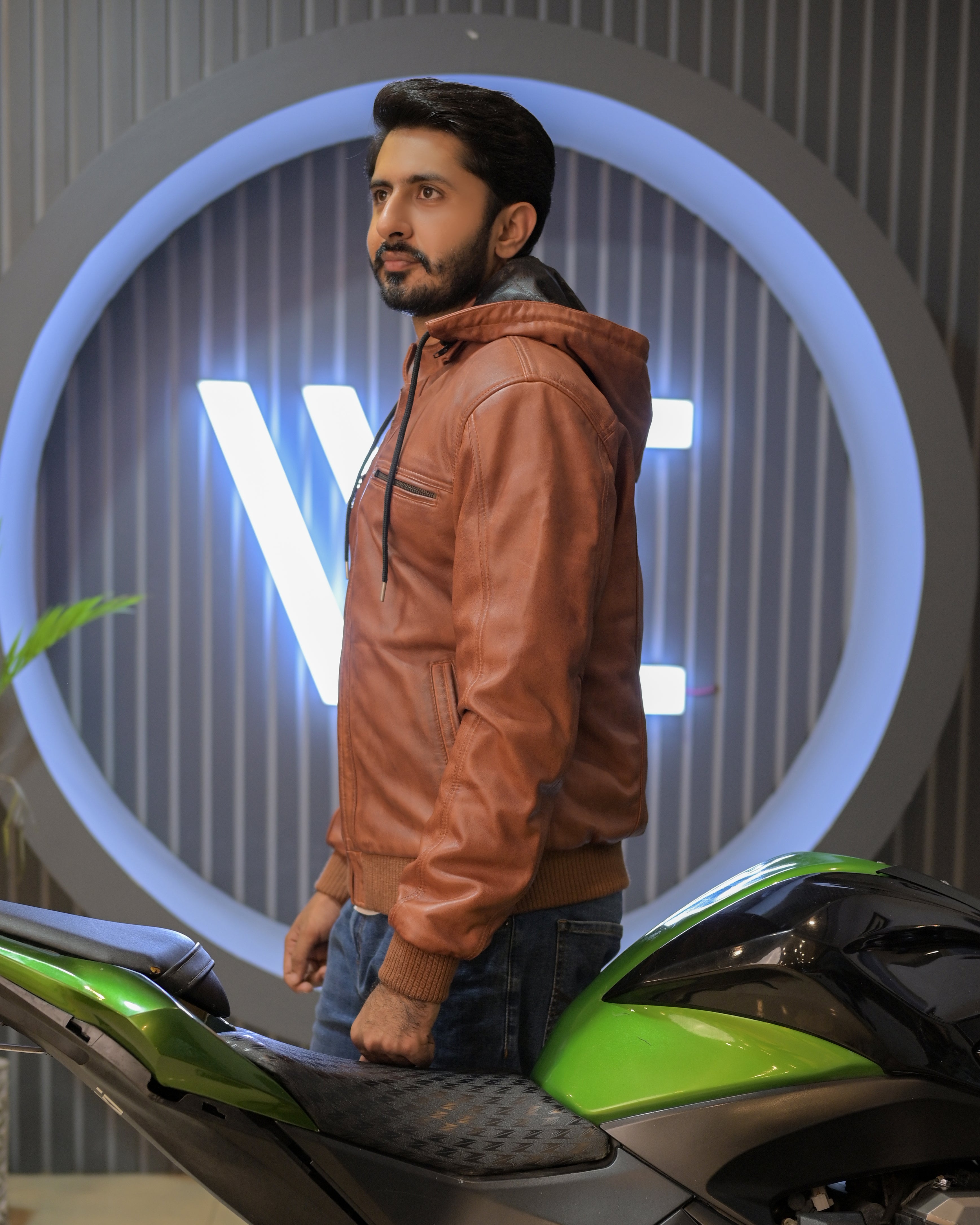 Hooded Leather Bomber Jacket SF002H (ionic Brown)