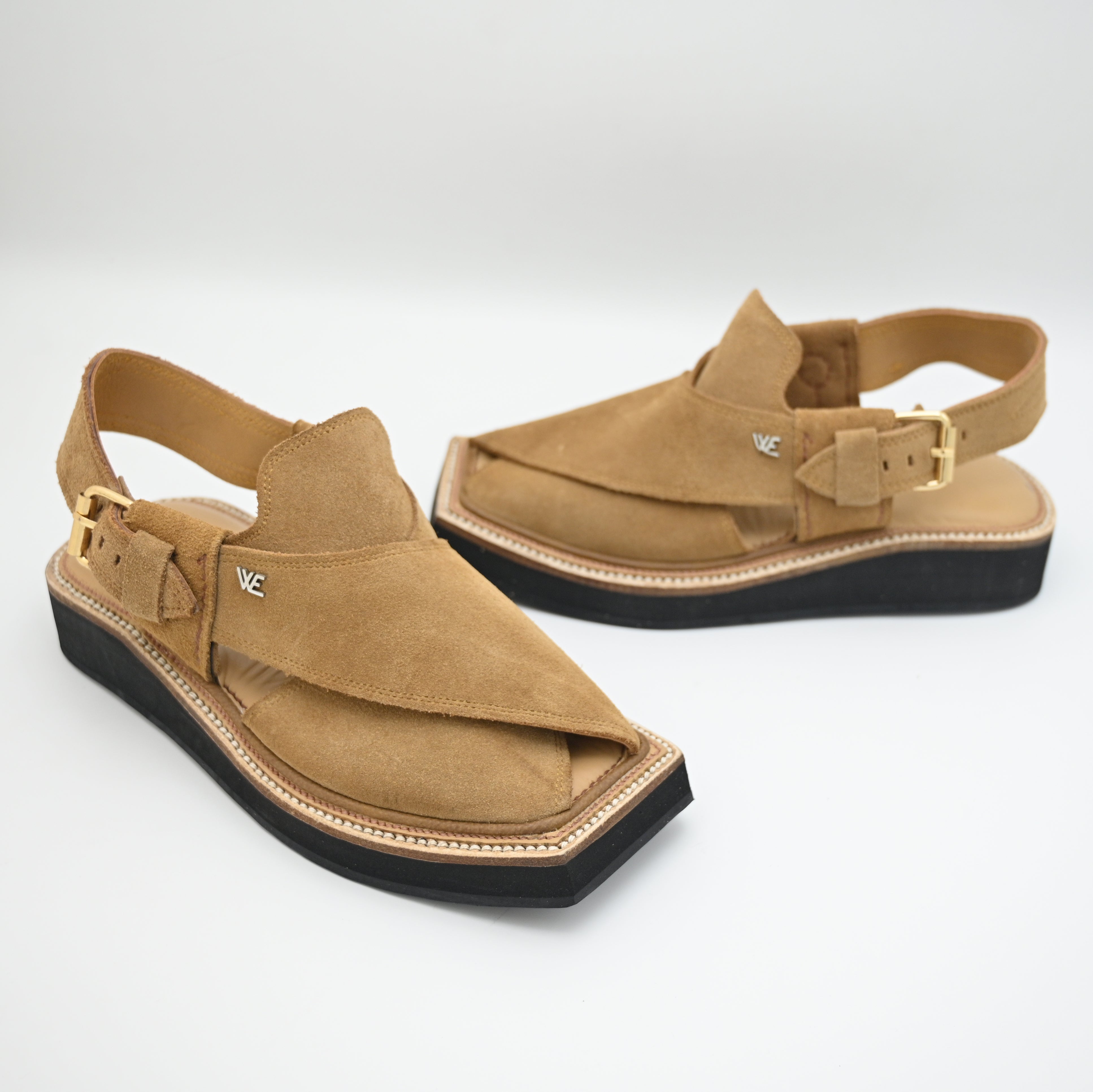 Kaptaan Leather Chappal Camel Color