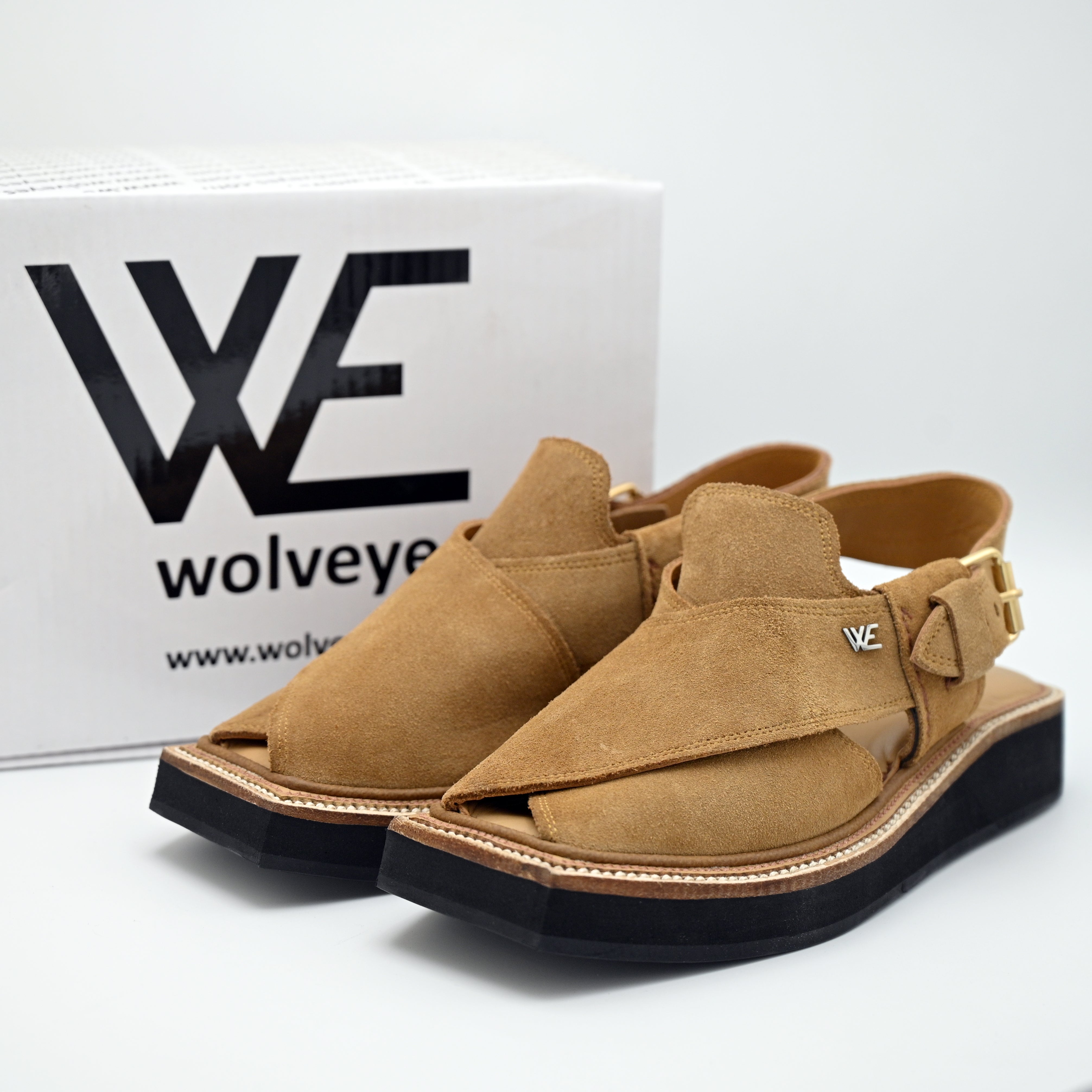 Kaptaan Leather Chappal Camel Color