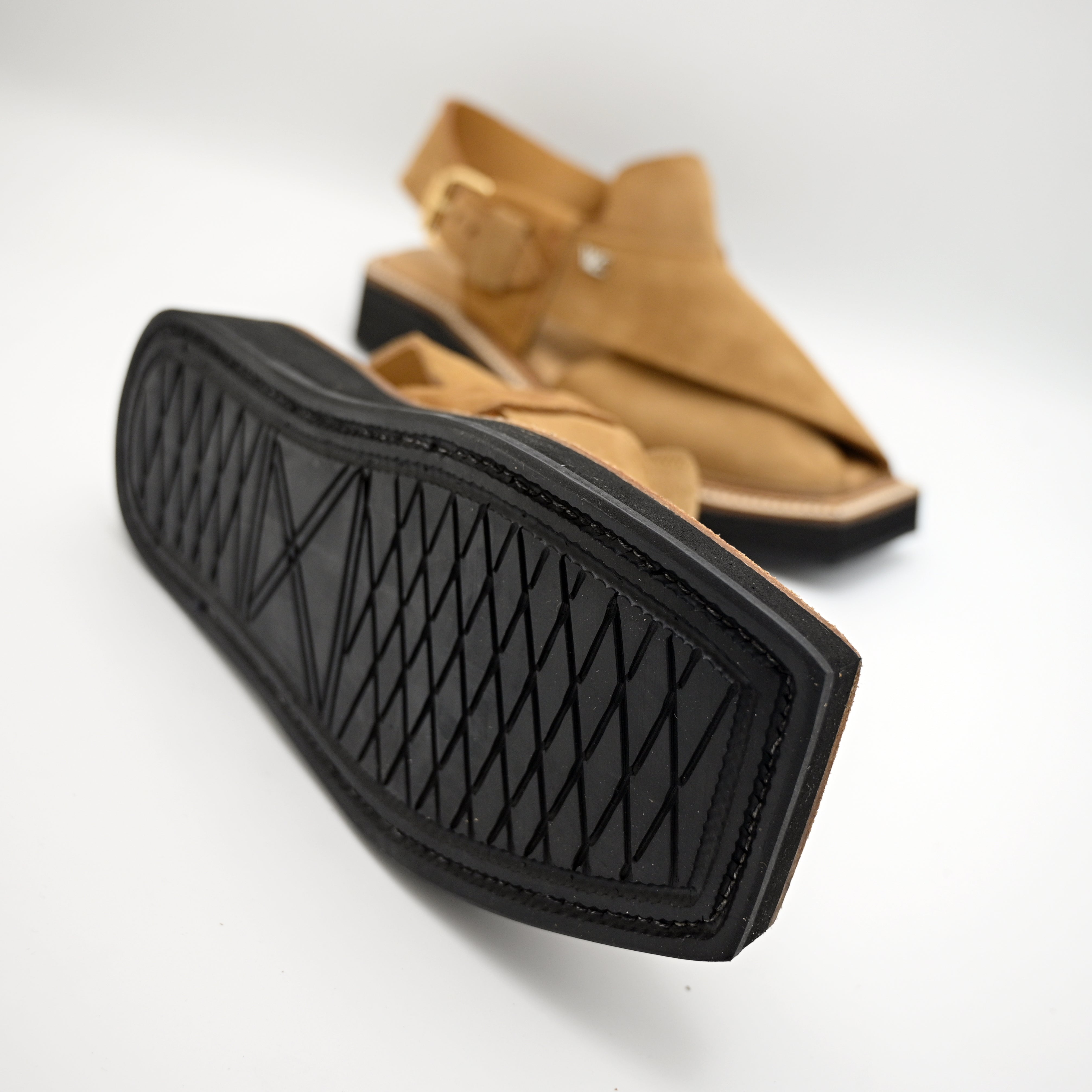 Kaptaan Leather Chappal Camel Color