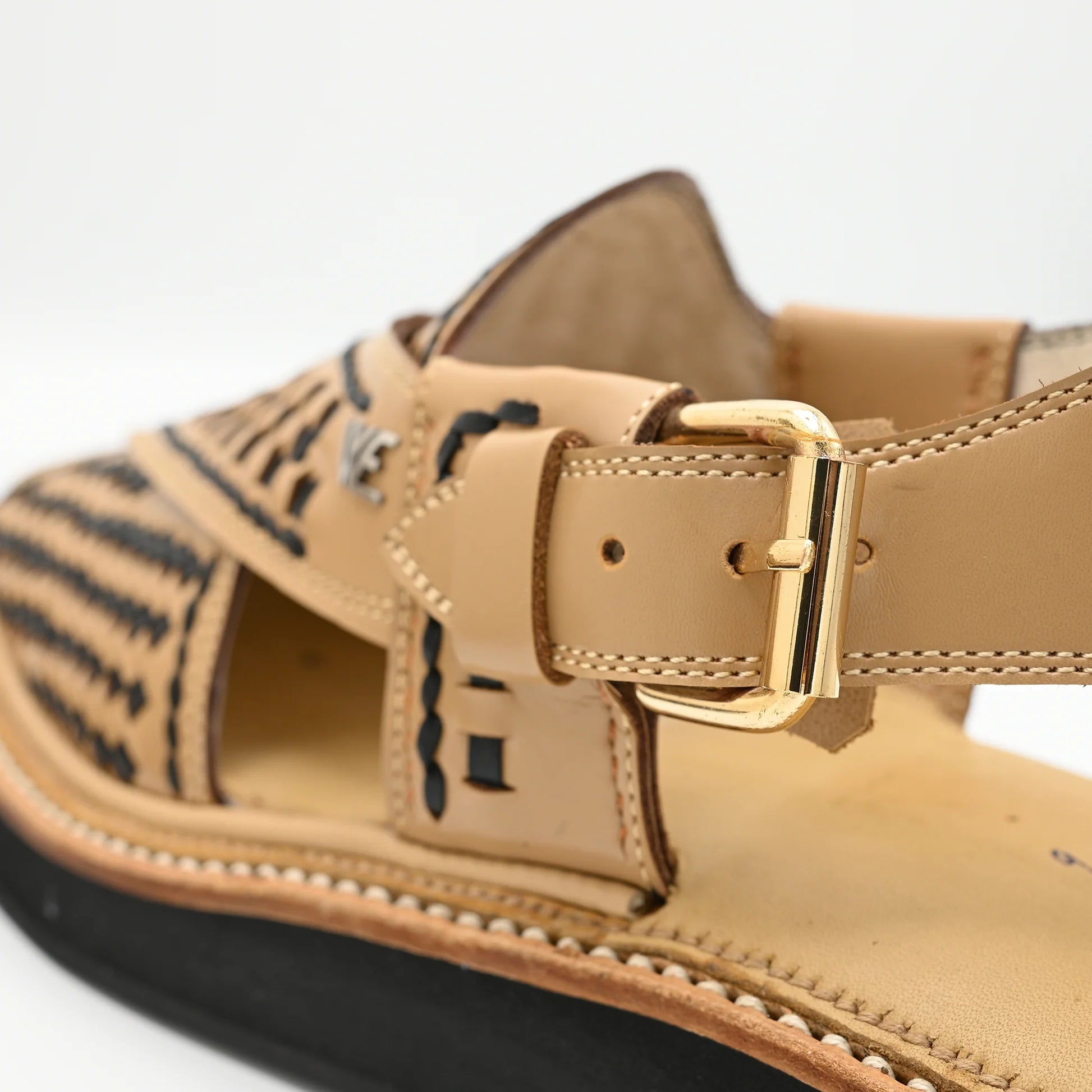 Kaptan hand made chappal WE001