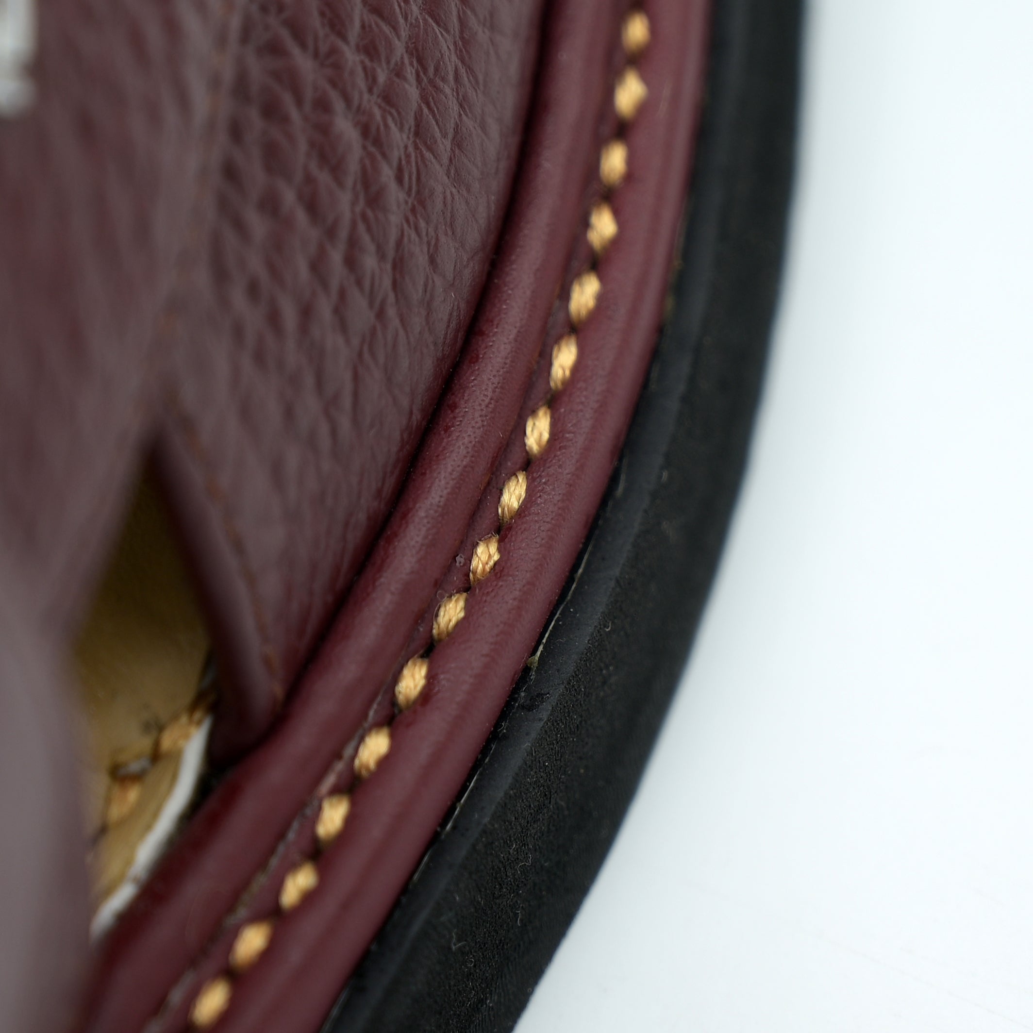 Kaptan Medicated Chappal (Mahroon)