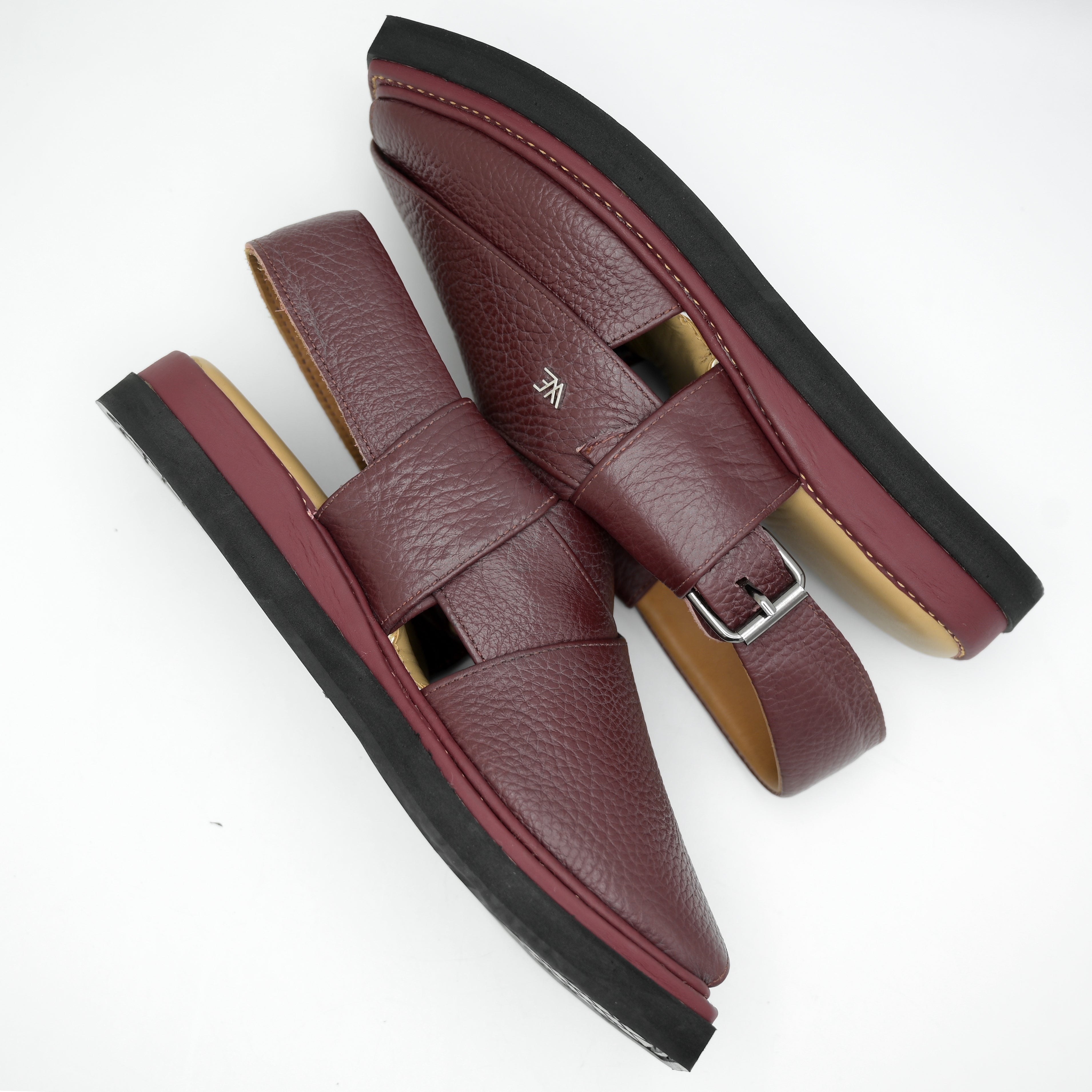 Kaptan Medicated Chappal (Mahroon)