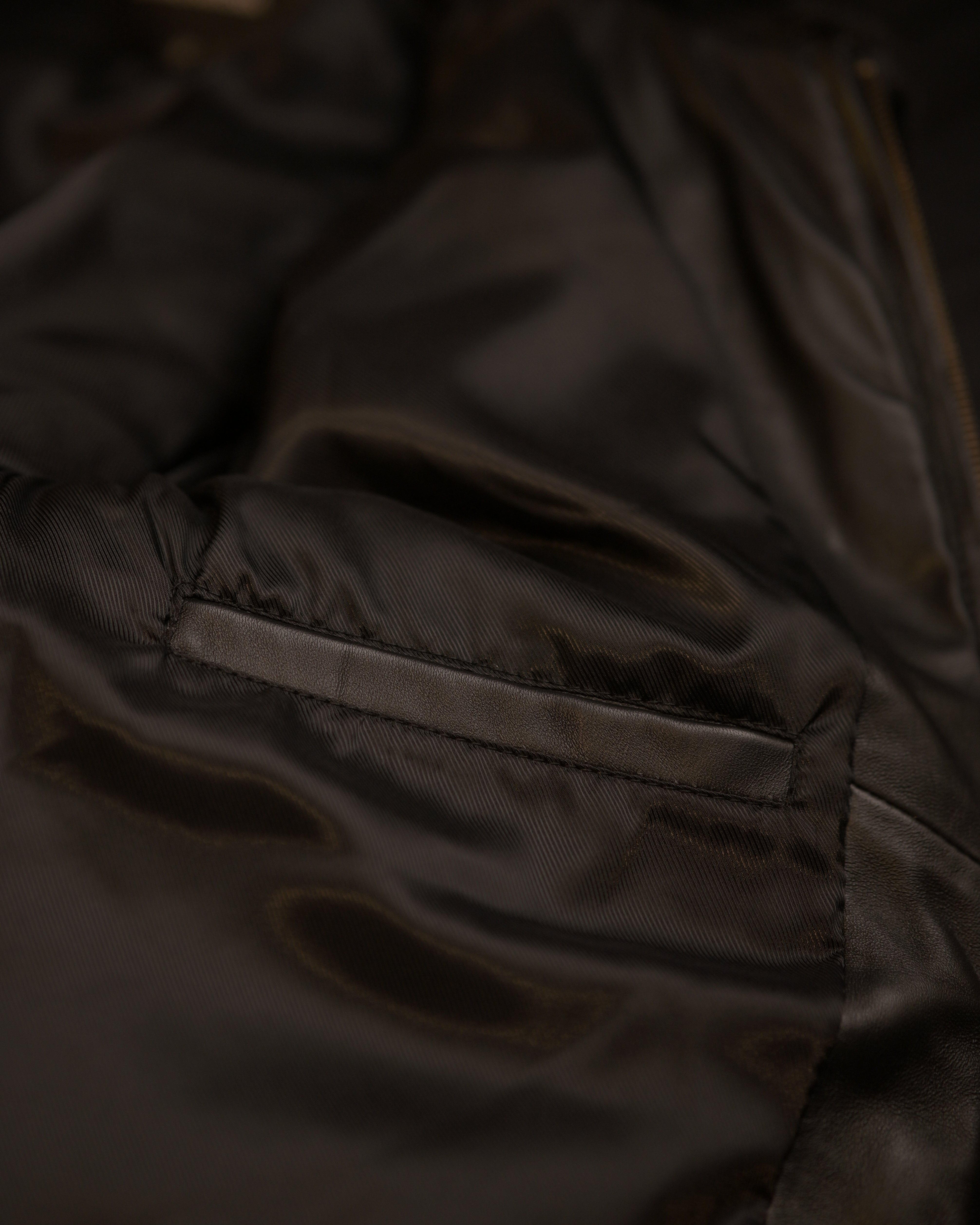 Leather Puffer Jacket Classic Sf11 (black)