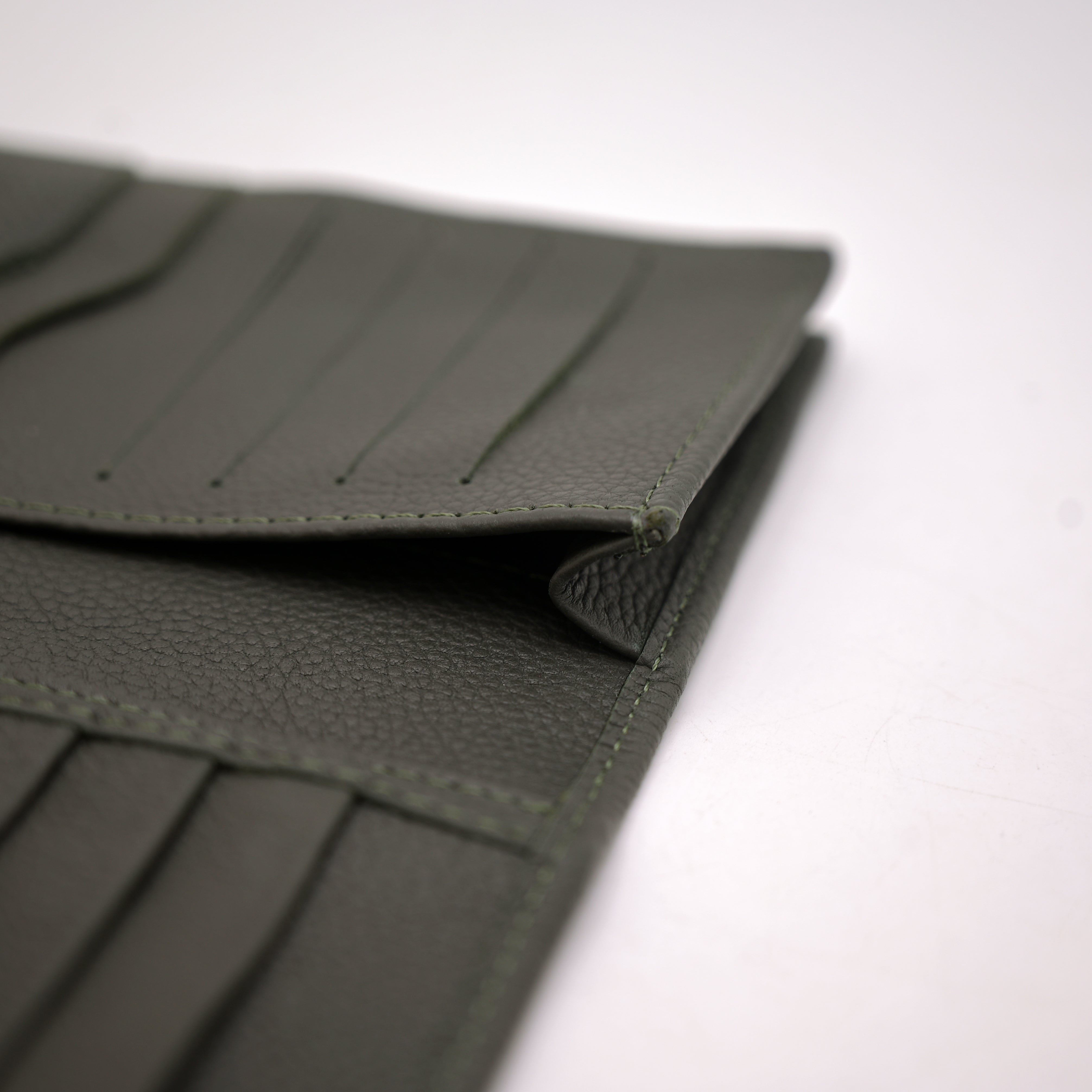 Long Wallet Mobile Phone Holder Green