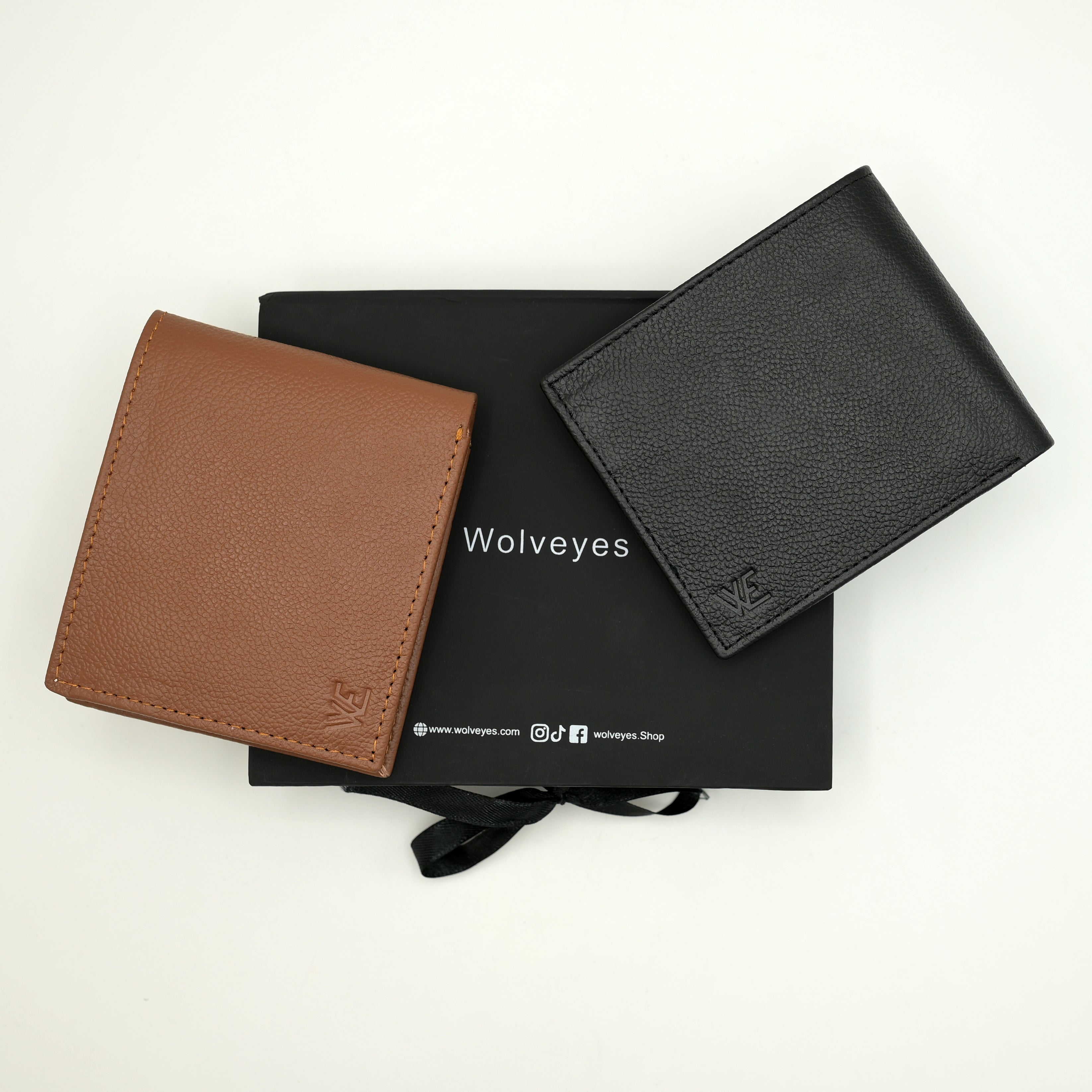 Mild Leather Wallet With Coin Pocket