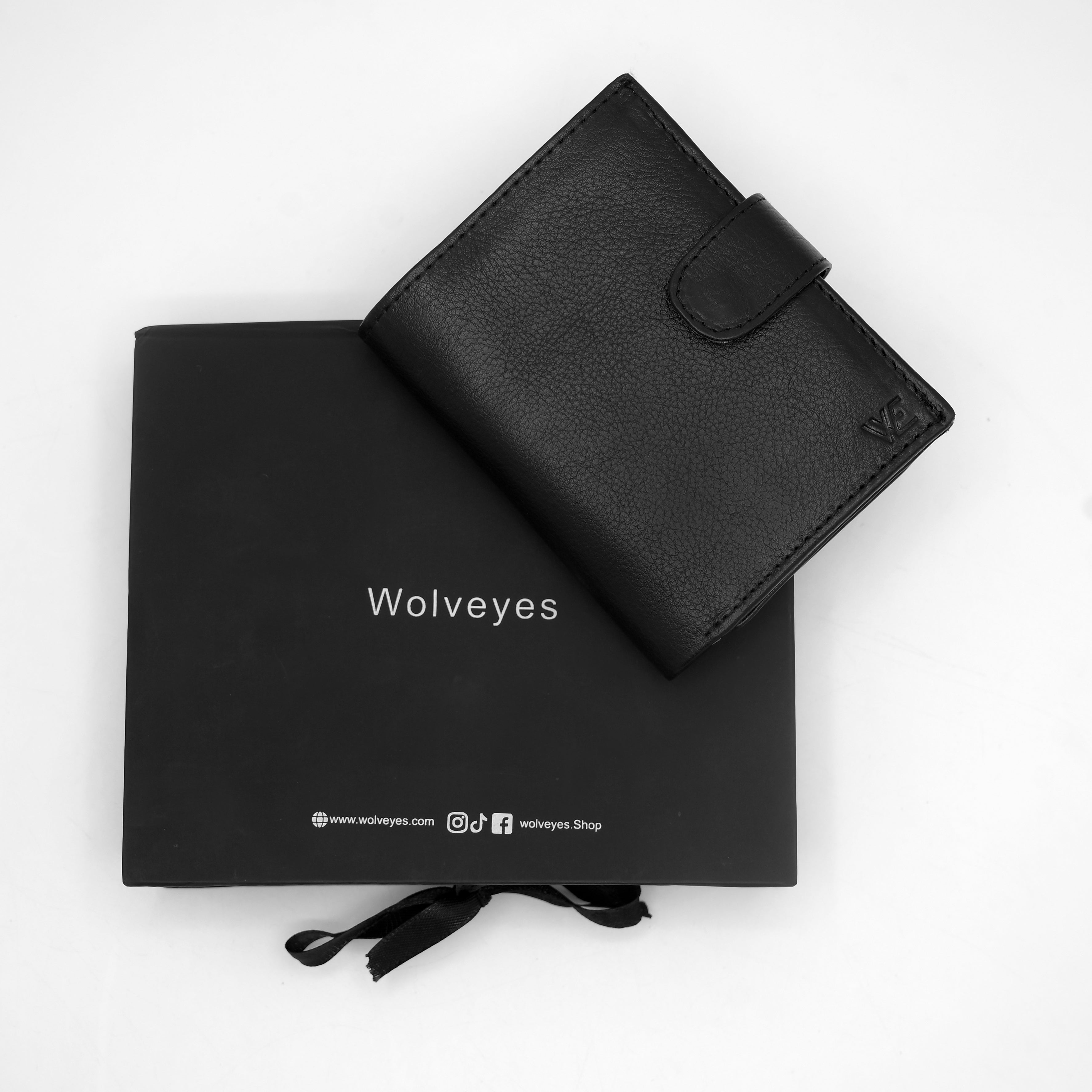 Natural Grain Leather botton Wallet NWB01