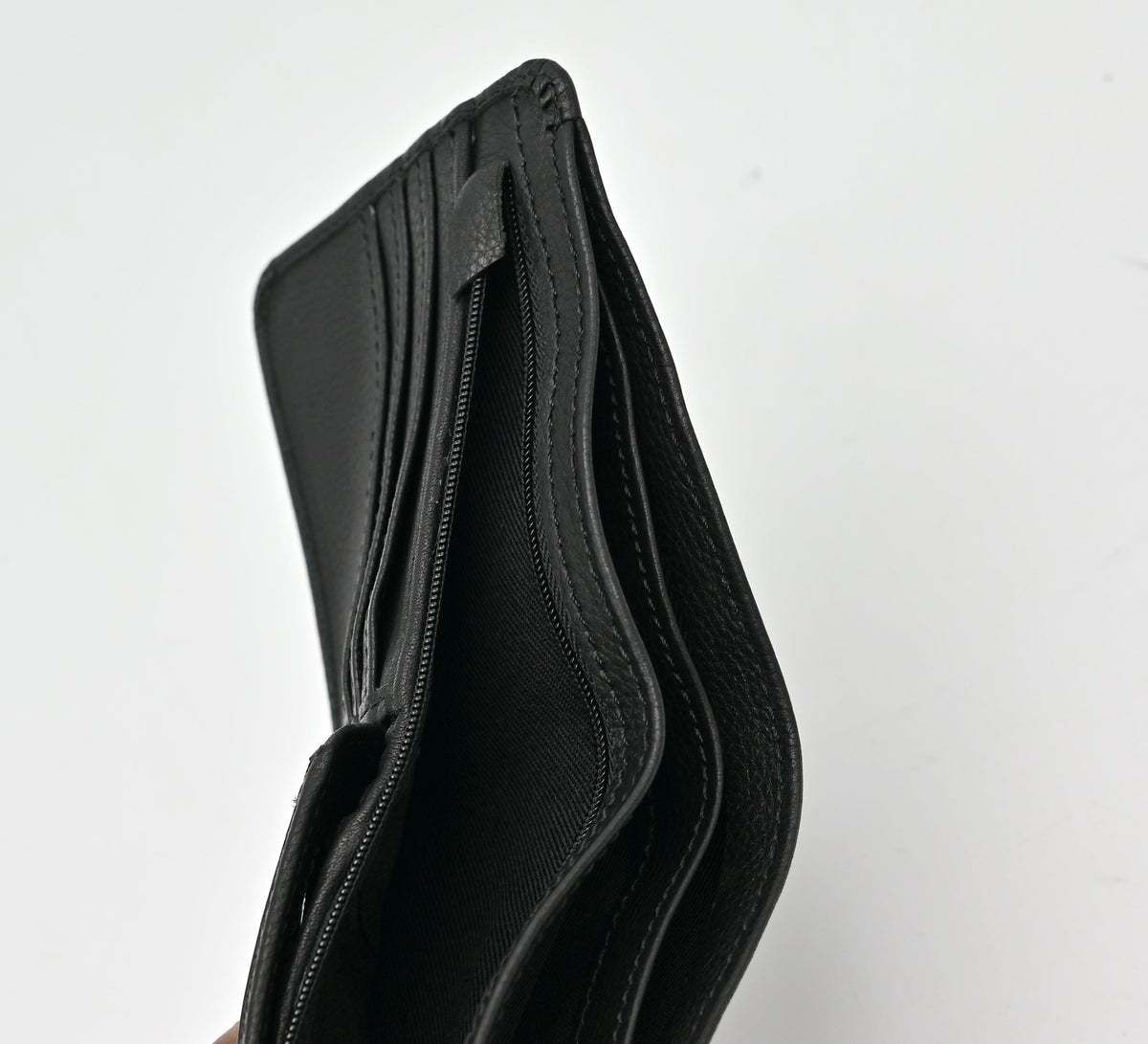 Signature Zip Pocket Leather Wallet (ZP01)