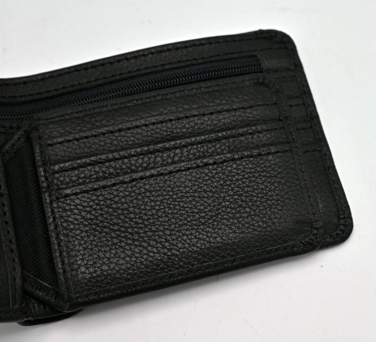 Signature Zip Pocket Leather Wallet (ZP01)